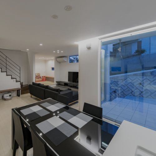 白にこだわった家