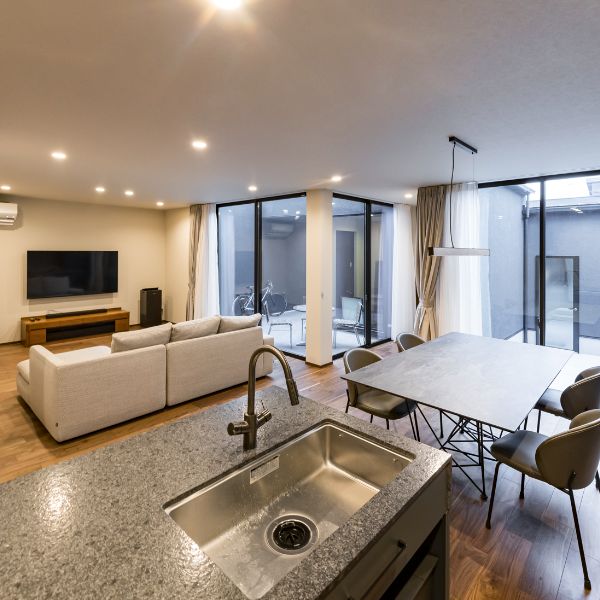 インダストリアルな家